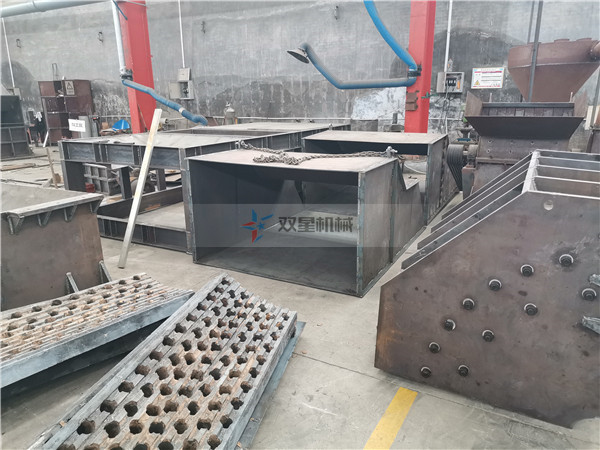 <a  target='_blank'><span>廢鋼破碎機</span></a>廠家設備生產現(xiàn)場