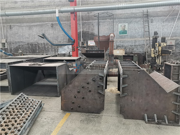 廢鋼破碎機廠家設備生產現(xiàn)場