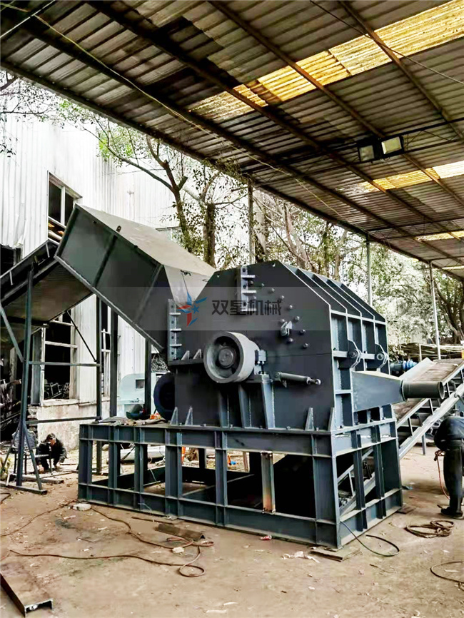 廢鋁破碎機(jī)生產(chǎn)線上?？蛻?hù)設(shè)備現(xiàn)場(chǎng)實(shí)拍